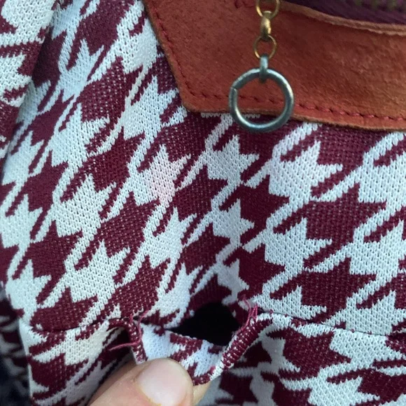 Stylish Houndstooth Blazer Jacket in Maroon and White - Picture 8 of 8